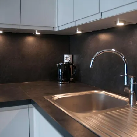 Bright New Studio With Balcony And Parking Апартаменты