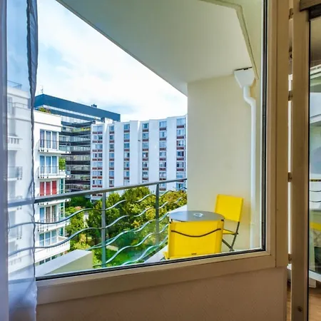 Bright New Studio With Balcony And Parking Исси-ле-Мулино